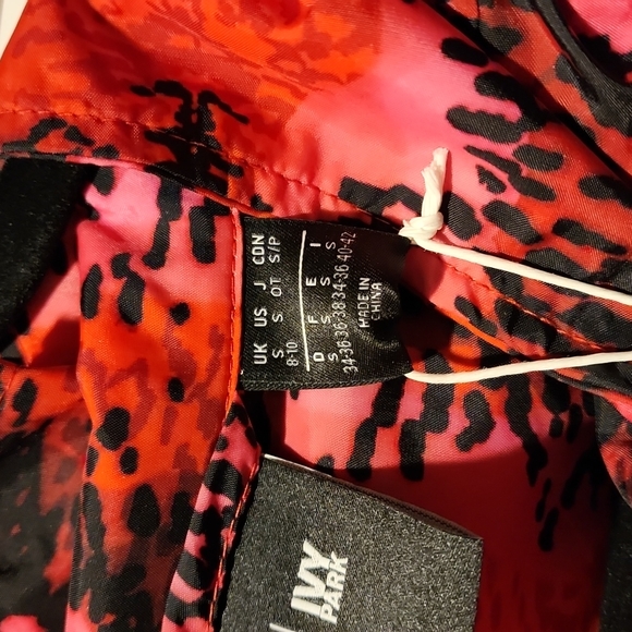 Adidas originals x Ivy park "Ivy heart" jacket - Picture 4 of 6